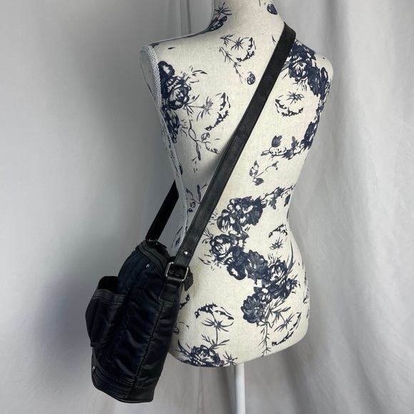 B.Ø.C GILBERTON PUFFER CROSSBODY / SHOULDER BAG • BLACK • PERFECT CONDITION - Picture 5 of 12